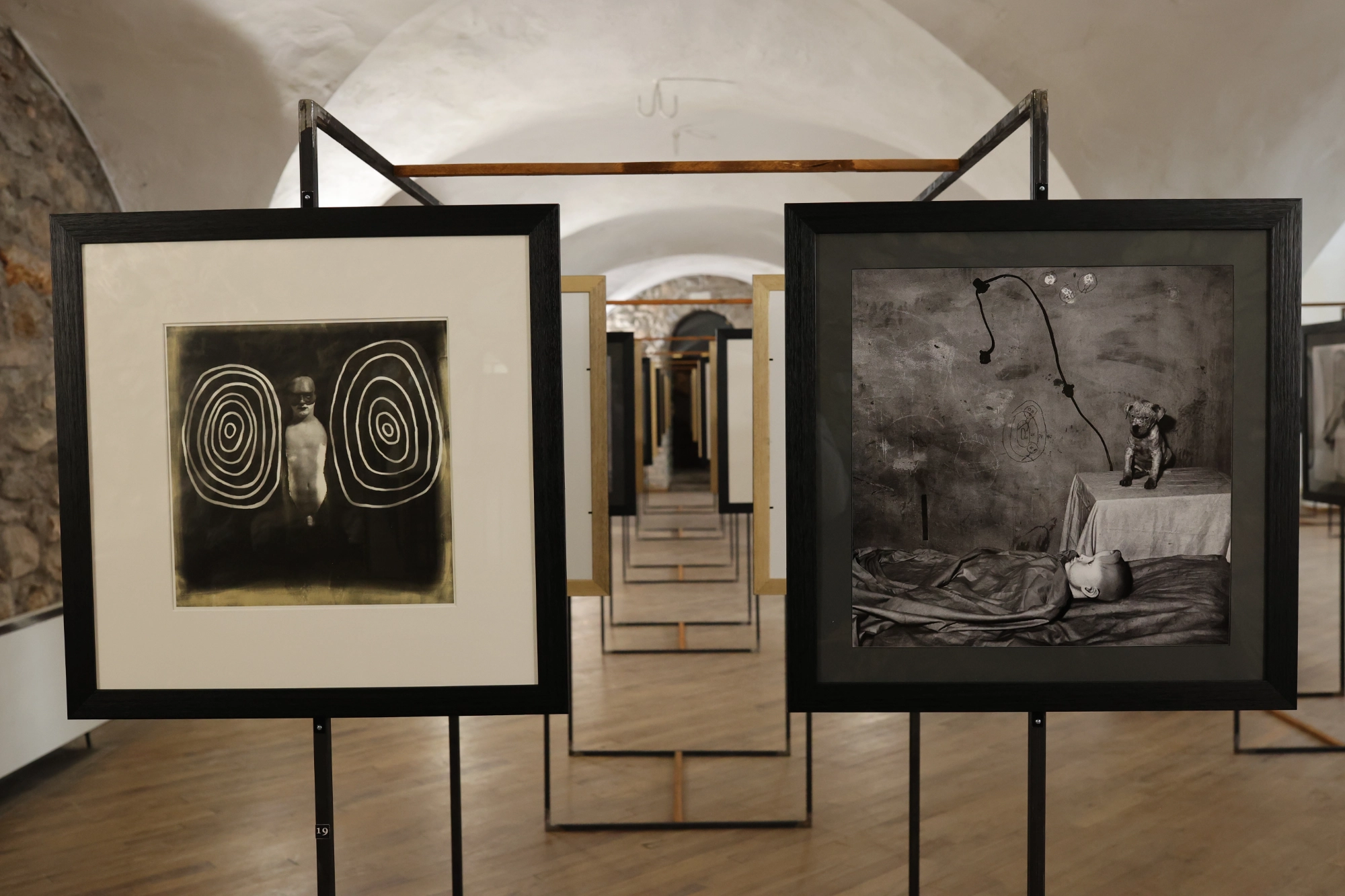 uncanny lens roger ballen joel peter witkin castel ivano mostra fotografica